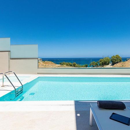 Lagoon Seaside Villa, Sumptuous Retreat,By Thinkvilla Pánormos Екстериор снимка