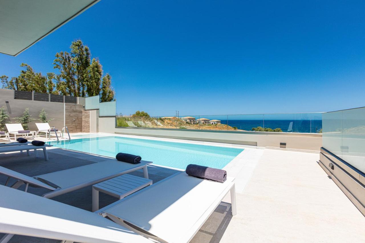 Lagoon Seaside Villa, Sumptuous Retreat,By Thinkvilla Pánormos Екстериор снимка