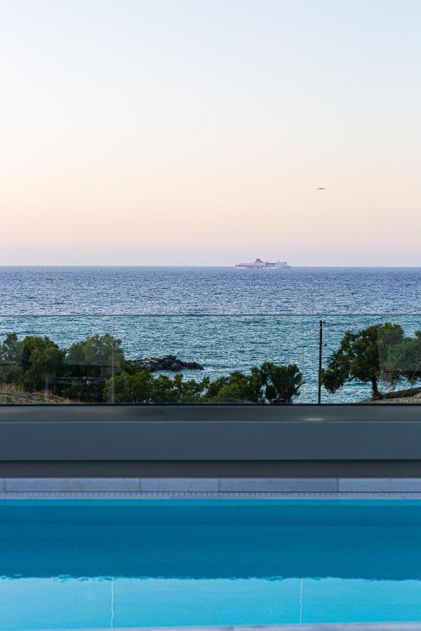 Lagoon Seaside Villa, Sumptuous Retreat,By Thinkvilla Pánormos Екстериор снимка
