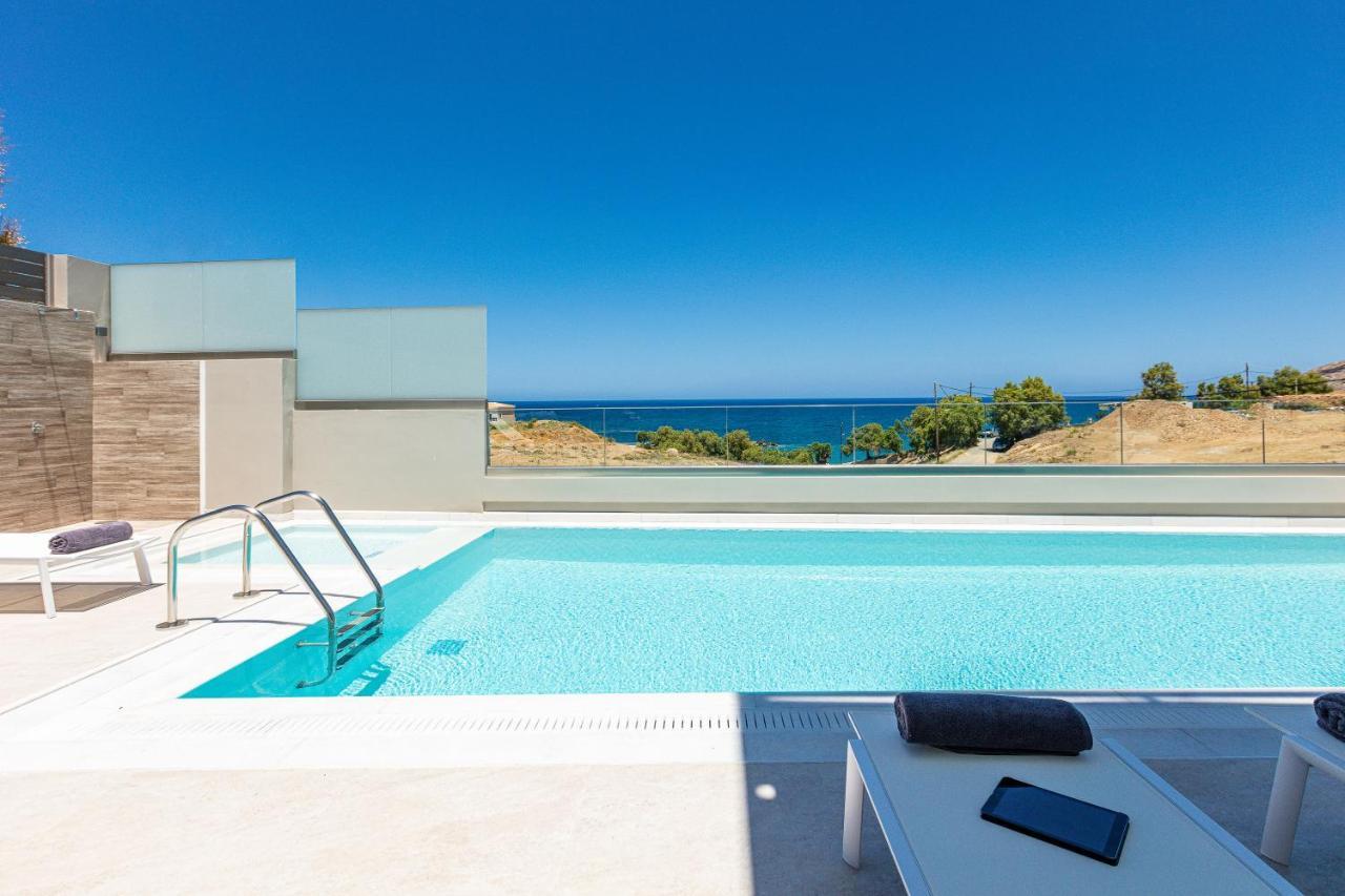 Lagoon Seaside Villa, Sumptuous Retreat,By Thinkvilla Pánormos Екстериор снимка