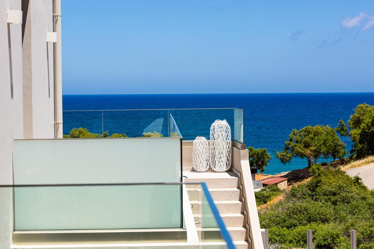 Lagoon Seaside Villa, Sumptuous Retreat,By Thinkvilla Pánormos Екстериор снимка