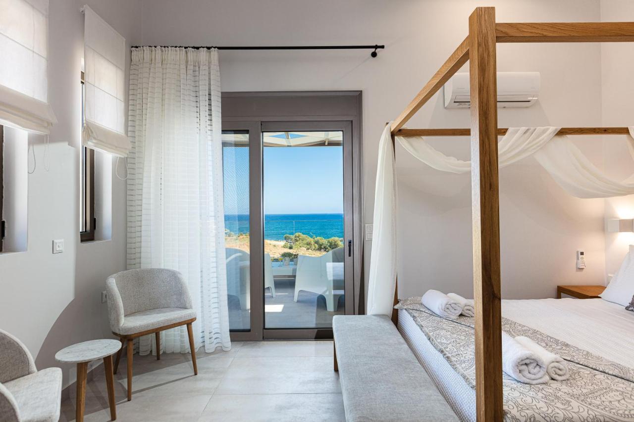 Lagoon Seaside Villa, Sumptuous Retreat,By Thinkvilla Pánormos Екстериор снимка