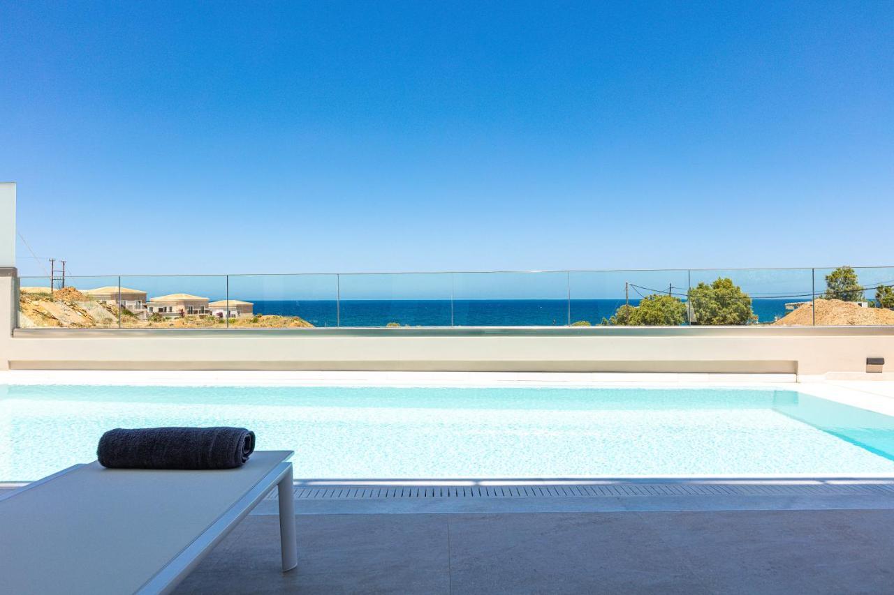 Lagoon Seaside Villa, Sumptuous Retreat,By Thinkvilla Pánormos Екстериор снимка