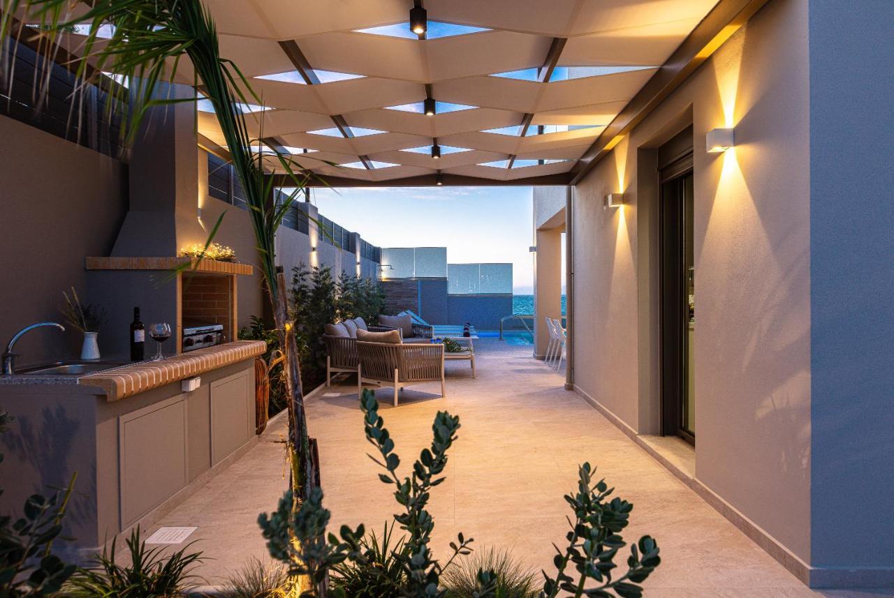 Lagoon Seaside Villa, Sumptuous Retreat,By Thinkvilla Pánormos Екстериор снимка